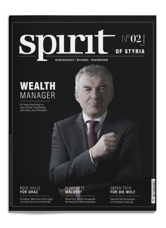 Das Titelbild des Magazins trägt den Titel "spirit of Styria" und zeigt einen Mann im Anzug mit verschränkten Armen. Die Schlagzeilen handeln von Vermögensverwaltung, Klimawandel und grüner Technologie.