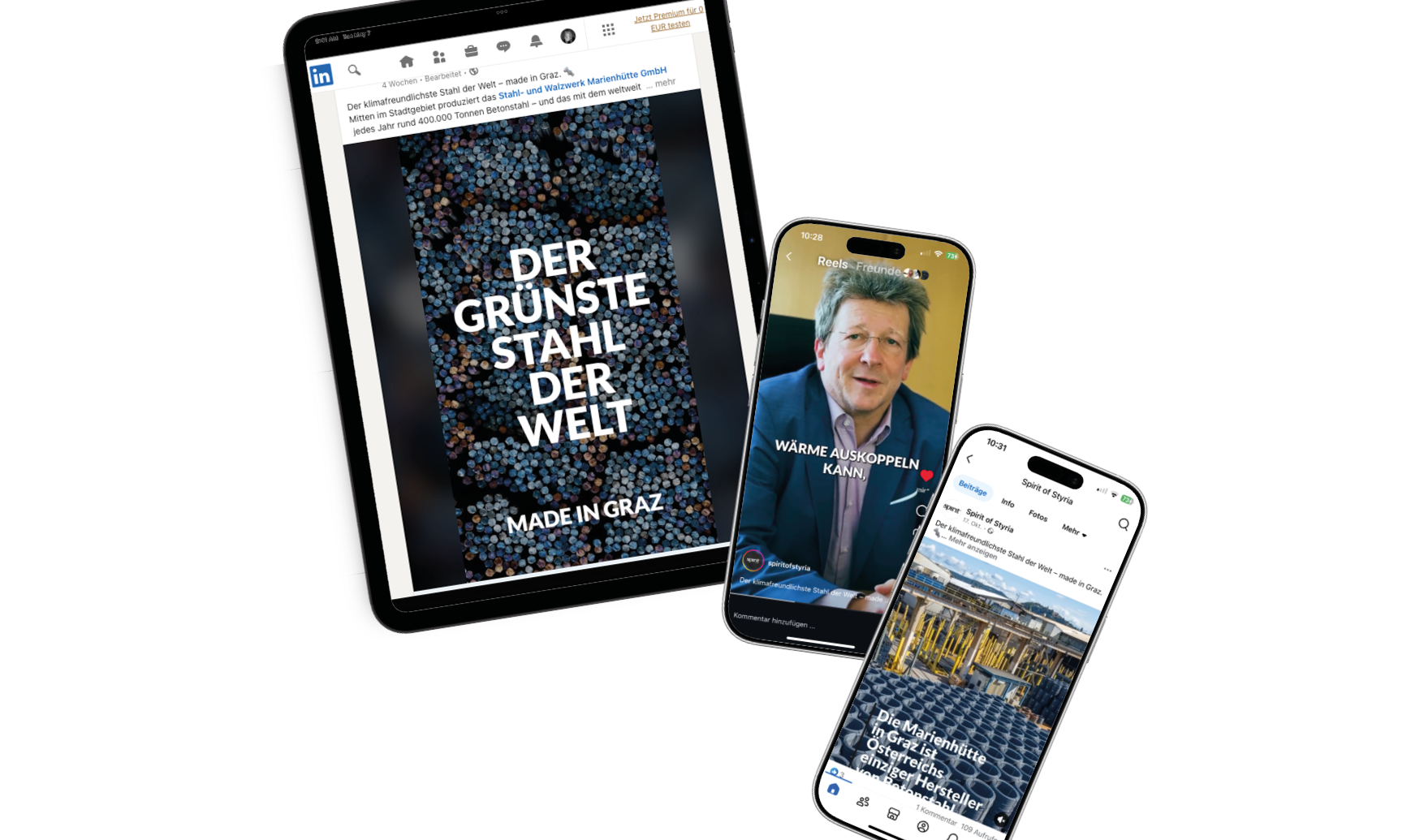 Ein iPad und zwei Smartphones zeigen Inhalte zur Stahlproduktion an, darunter Text, ein sprechender Mann und ein Foto eines Stahlwerks.