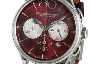 Eine luxuriöse Alexander Shorokhoff Armbanduhr mit burgunderrotem Zifferblatt, schwarzem Lederarmband und silbernem Gehäuse, das mit einer "50 Limited" Plakette versehen ist.