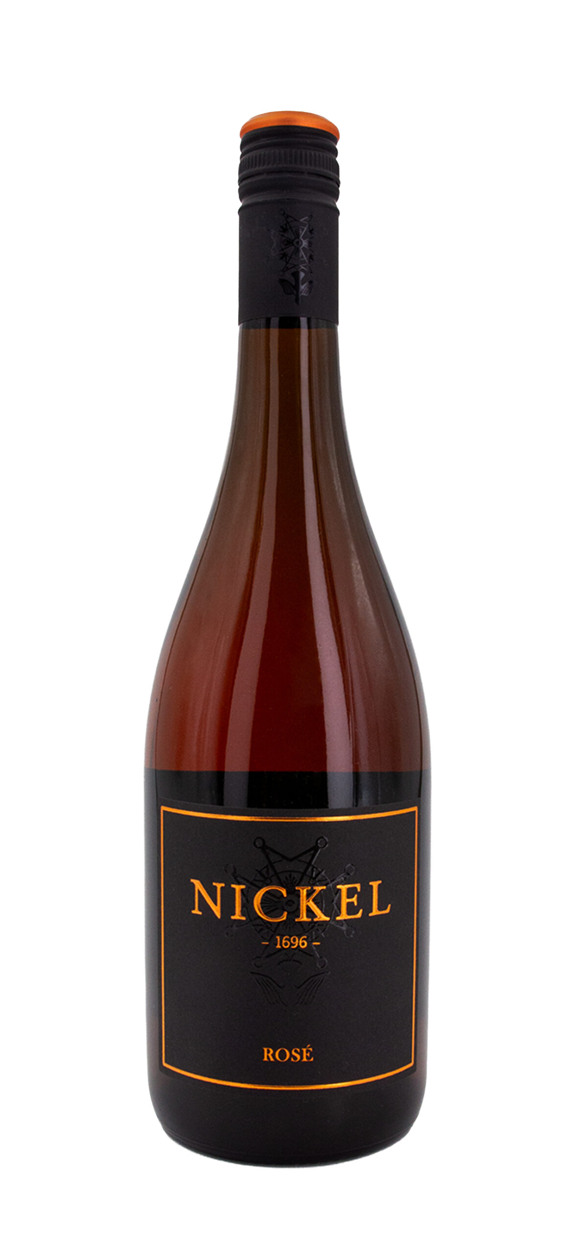 Eine Flasche Nickel Rosé mit einem dunklen Etikett mit orangefarbener Schrift und einem Schraubverschluss.